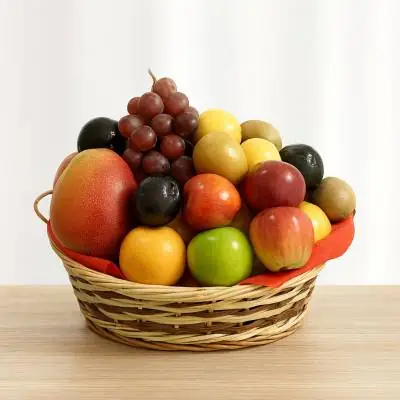 Canasta con Frutas Corvus - Fruteros - Cuando lo necesites, en todo momento y ocasión, las frutas son ideales para obsequiar a ese ser especial y sorpender sin importar una fecha específica, esta linda canasta se ha elaborado con exquisitas, frescas y jugosas frutas tropicales (sin flores). Sugerimos que acompañes este diseño con chocolates, peluches o vinos para hacer aún más especial tu detalle, en el siguiente paso de la compra puedes agregar a tu orden estos productos si lo deseas. - Floresco