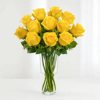 Jarrón con 12 Rosas Amarillas