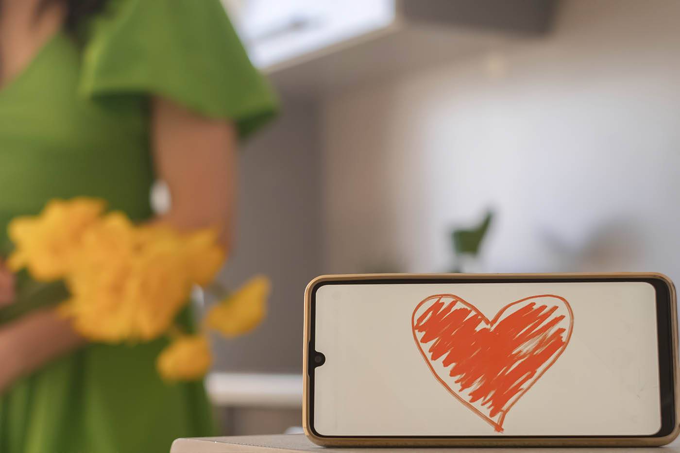 Amor a larga distancia: Guía segura para enviar flores a Colombia desde el exterior